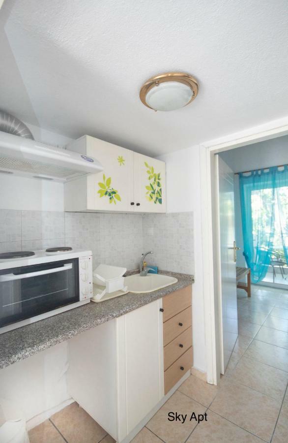 Aello Sea-Seafront Apartments Skala Fourkas Bagian luar foto